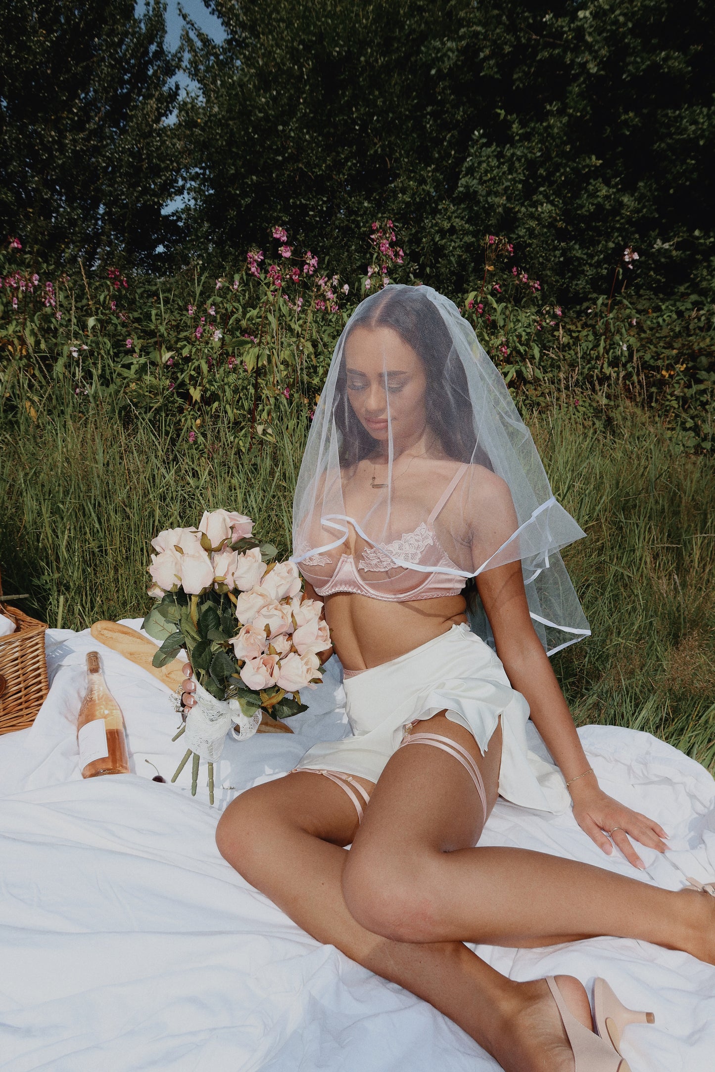 The August set - Venus